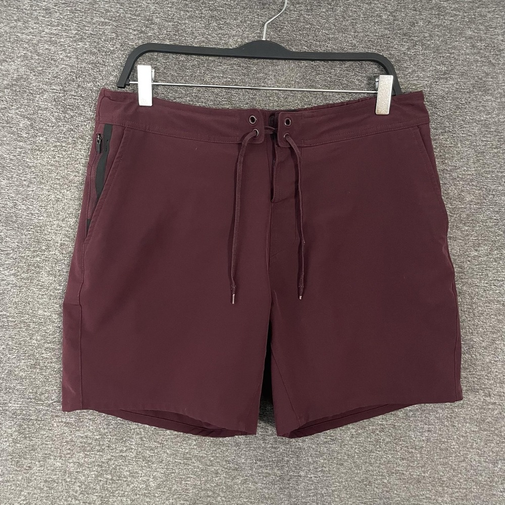 Ten Thousand Foundation‎ Shorts Mens Large Red Lined 7" Inseam Athletic Running